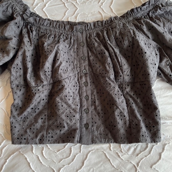 NWOT American Eagle Off-the-shoulder Puff Sleeve Crop Top - Picture 3 of 7